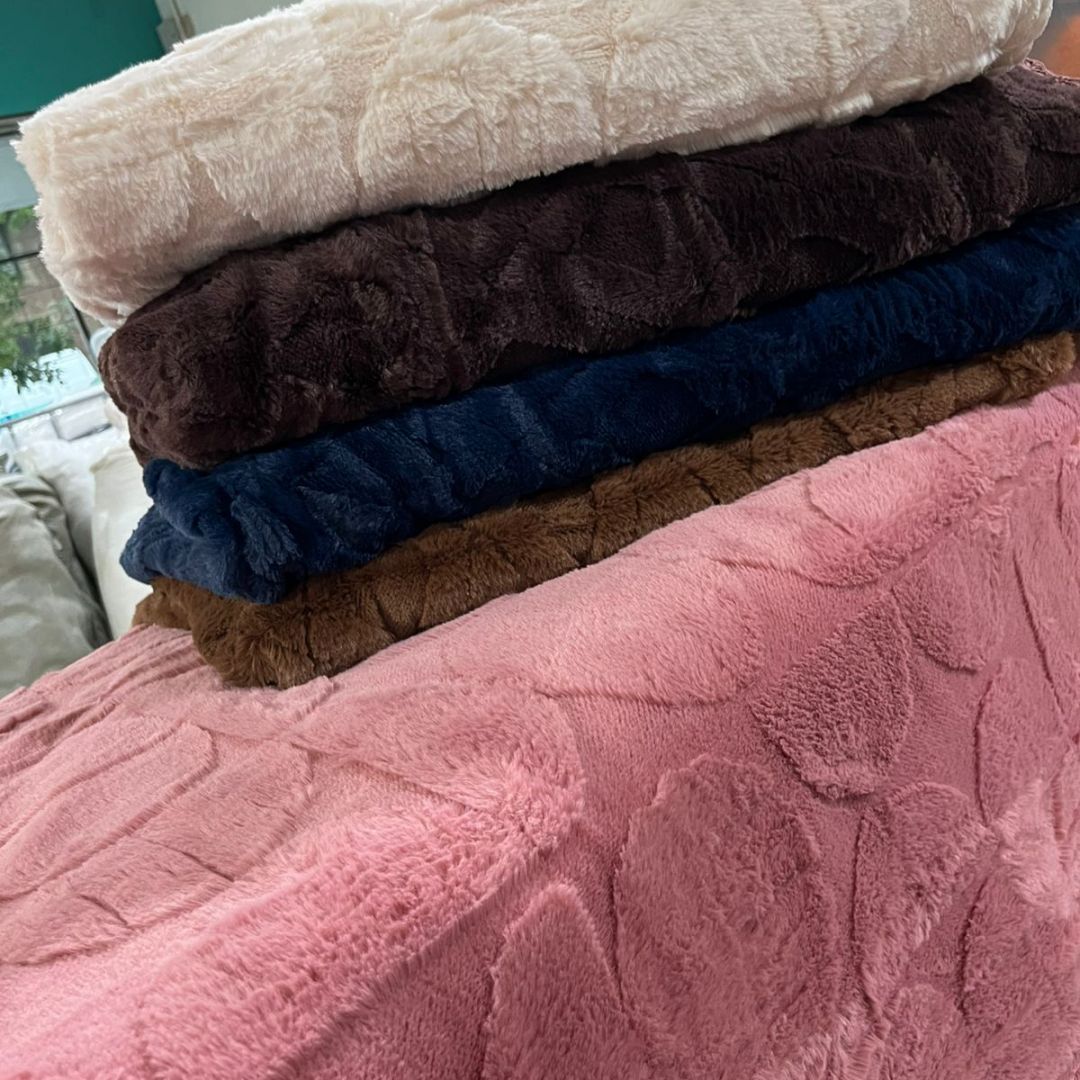 mantas-piel-de-conejo-lisas-842